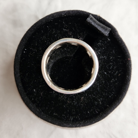 90s silver heart ring - Picture 2 of 8